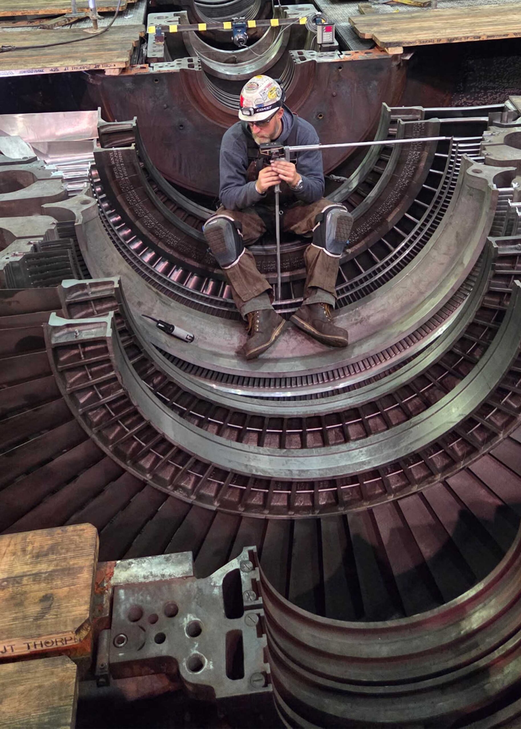 Turbine tops-off alignment inspection during outage